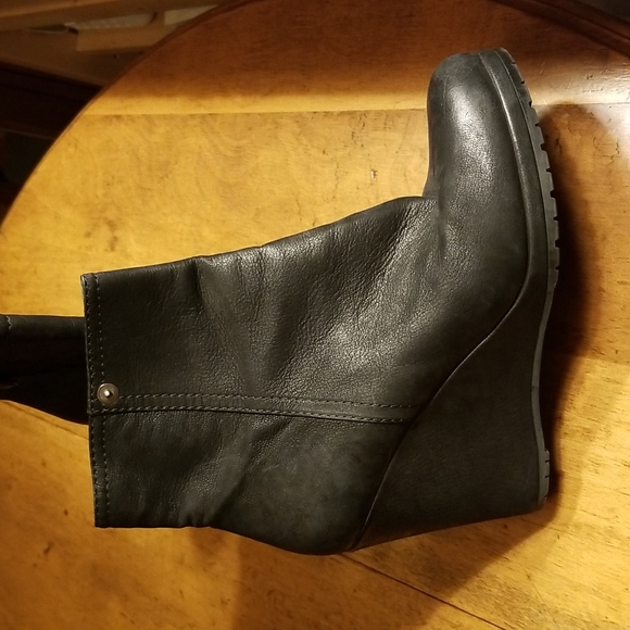 Prada black leather wedge boots booties 38.5 7.5 8 - Picture 8 of 10